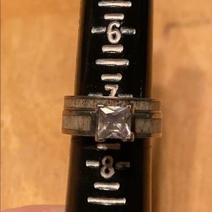 7-7.5 ring wedding set? No markings
